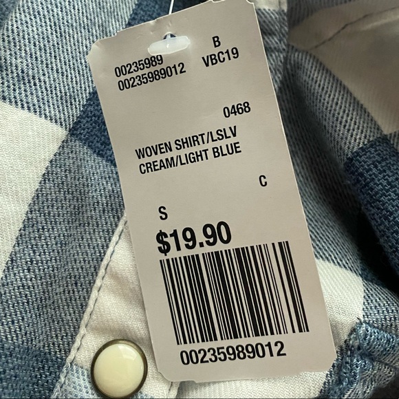 🦋 Soft Blue & White Flannel - Picture 5 of 5